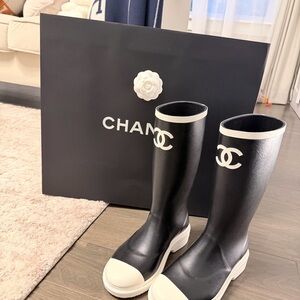CHANEL Monochrome Logo Rain Boots